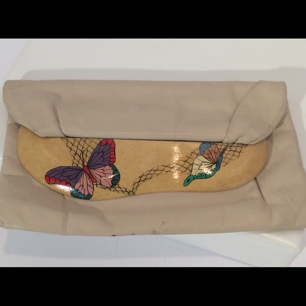 Vintage ZUSHI hand painted butterfly clutch